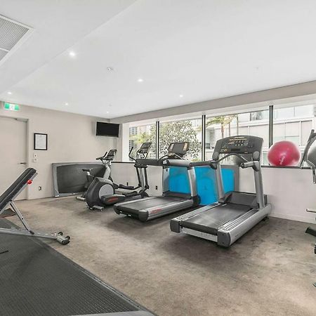 Two Bedroom Apartment - Pool, Gym & Free Parking! Auckland Eksteriør bilde