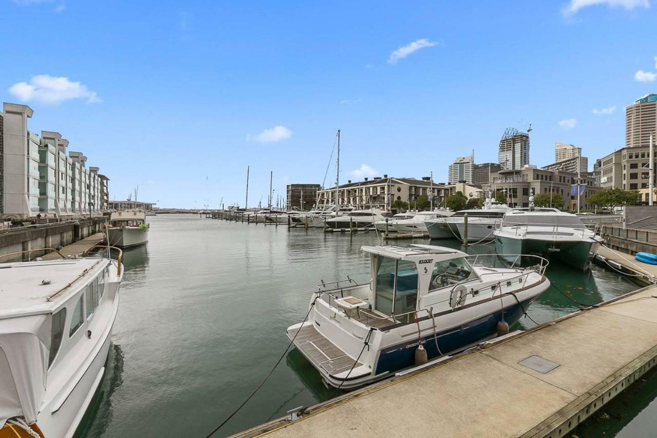 Two Bedroom Apartment - Pool, Gym & Free Parking! Auckland Eksteriør bilde