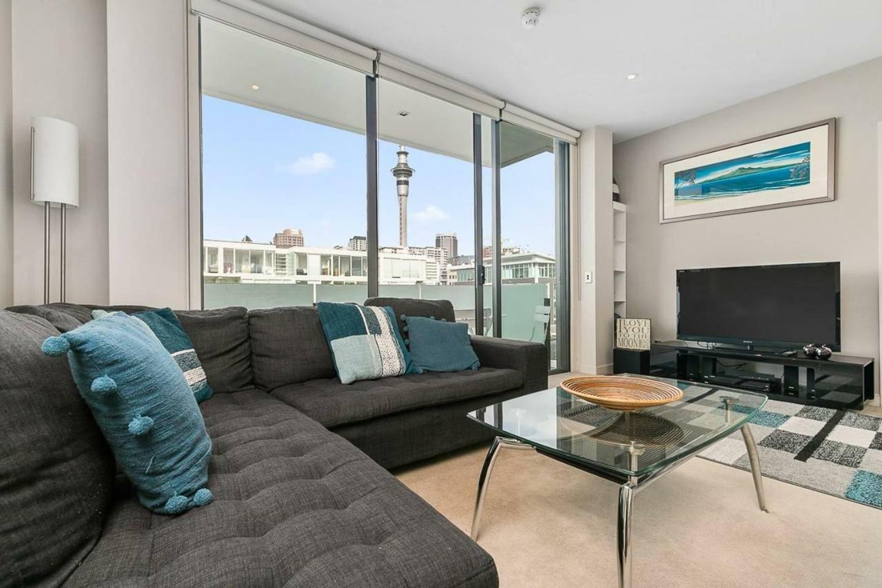 Two Bedroom Apartment - Pool, Gym & Free Parking! Auckland Eksteriør bilde